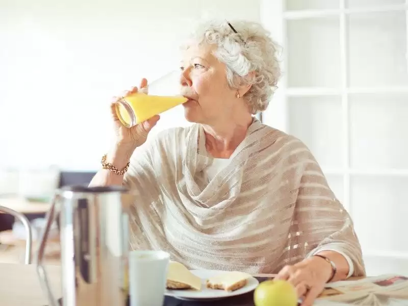 65-yasinda-tup-mide-ameliyati-olmak